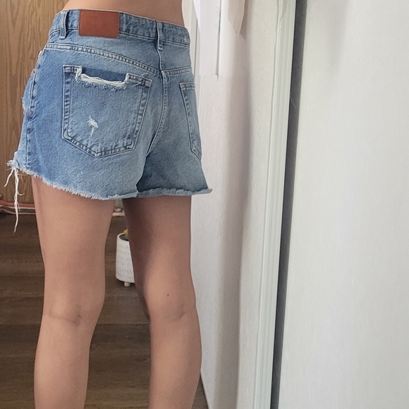 Zara Light Blue Ripped Jean Shorts - Picture 14 of 15